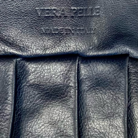 Vera Pelle Italian Leather Navy Crossbody Purse - Picture 3 of 11